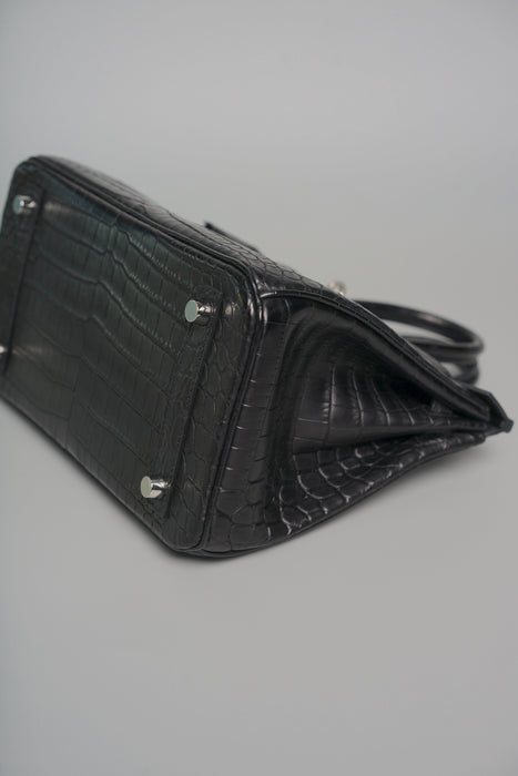 Hermes Birkin 25 in Black matte niloticus Phw (Brand New)