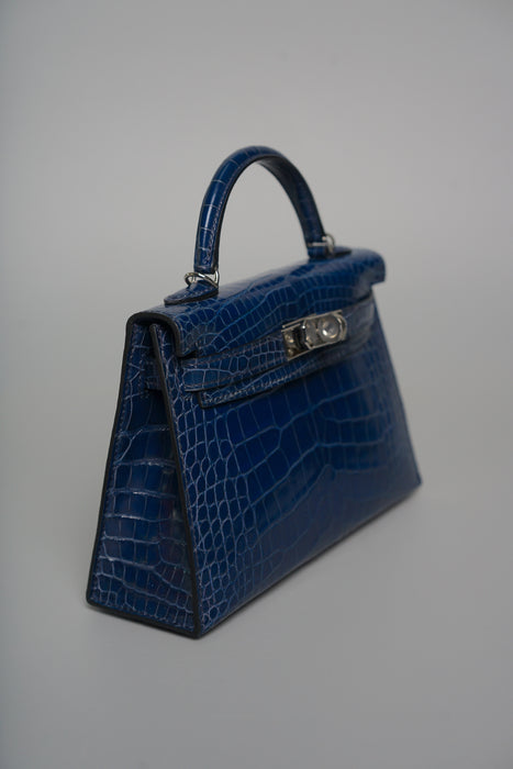Hermes Kelly 20 in Blue sapphir shiny alligator Phw