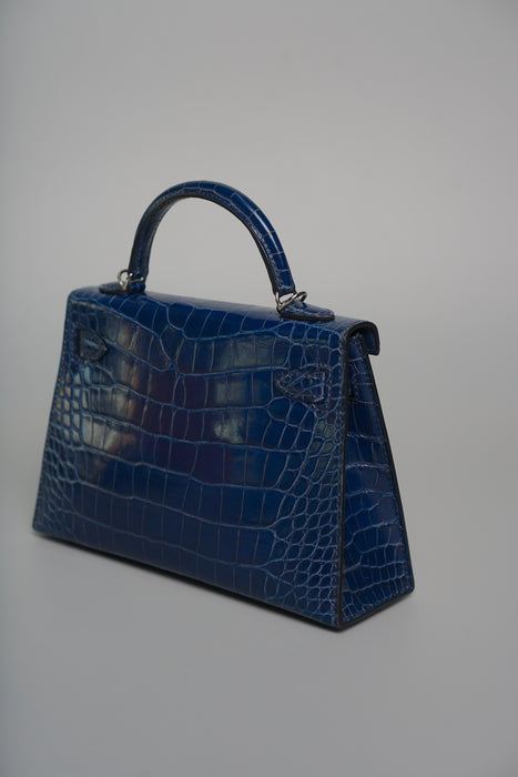 Hermes Kelly 20 in Blue sapphir shiny alligator Phw