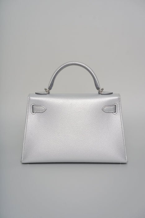 Hermes Kelly 20 in Gris Argente Chevre Phw