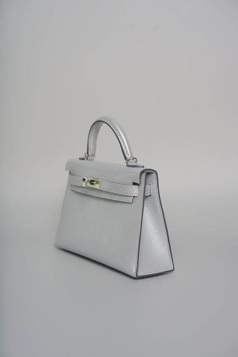 Hermes Kelly 20 in Gris Argente Chevre Phw