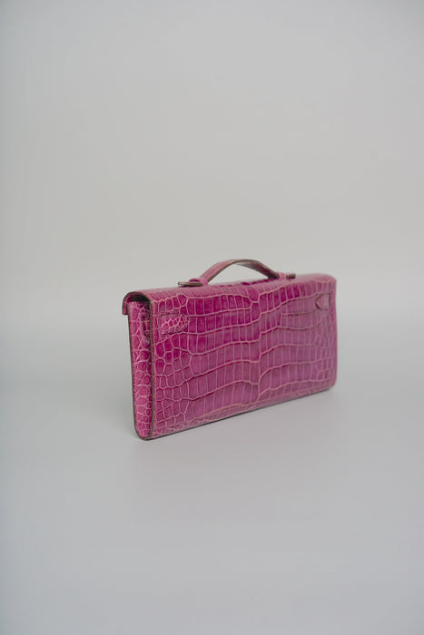 Hermes Kelly Cut in Violet Shiny Porosus Phw