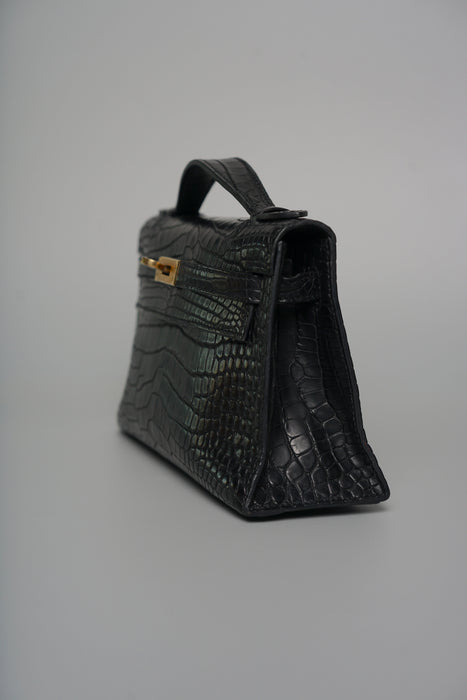 Hermes Kelly Pochette in Noir Matte Alligator Ghw