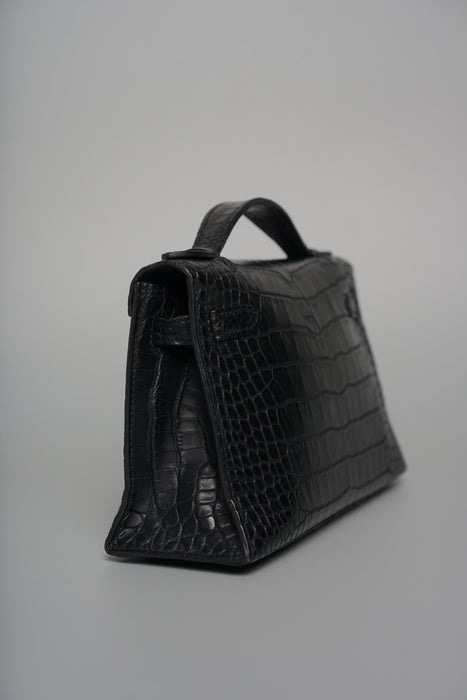 Hermes Kelly Pochette in Noir Matte Alligator Ghw