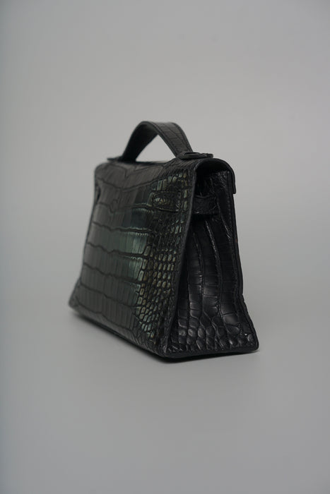 Hermes Kelly Pochette in Noir Matte Alligator Ghw
