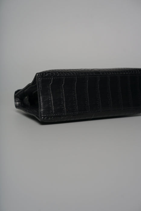 Hermes Kelly Pochette in Noir Matte Alligator Ghw