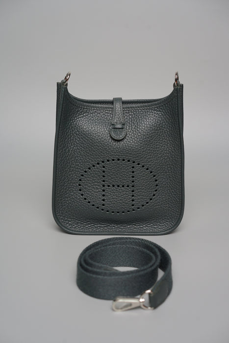 Hermes Mini Evelyne Short in Vert Mangrove Phw