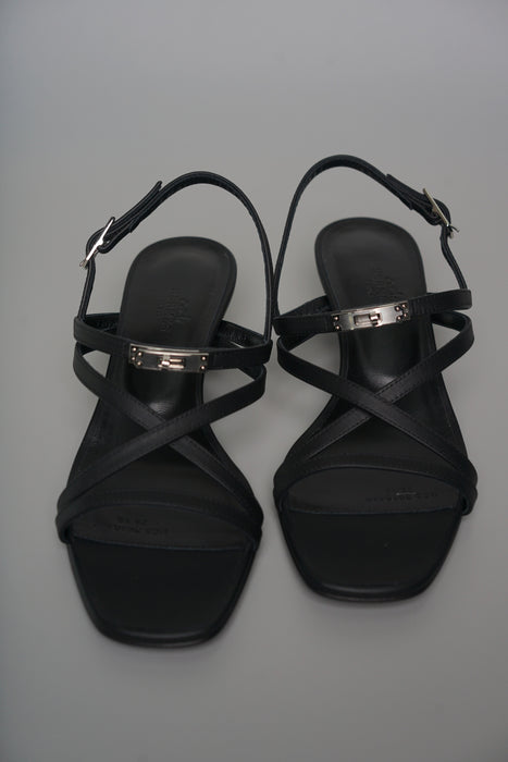 Hermes Muse 40 Sandals in Noir Phw, Size 37.5 (Brand New)