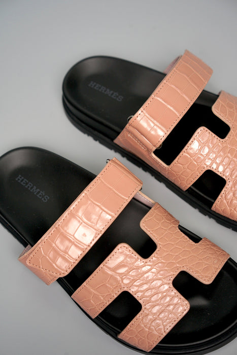 Hermes Chypre Sandal in Shiny Alligator Rose Porcelaine Size 36 (Brand New)