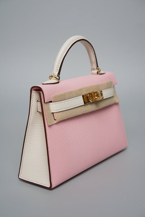 Hermes Kelly 20 Chevre in Rose Sakura/Nata Permabrass (Brand New)