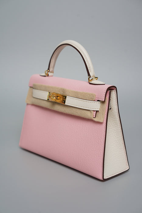 Hermes Kelly 20 Chevre in Rose Sakura/Nata Permabrass (Brand New)