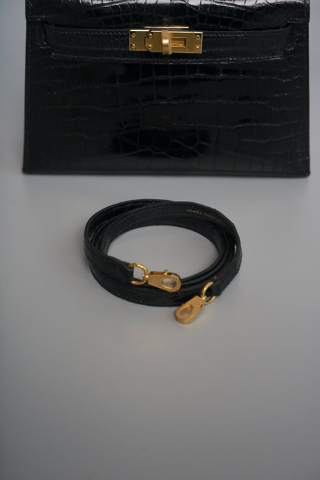 Hermes Kelly 20 in Black Shiny Alligator Ghw