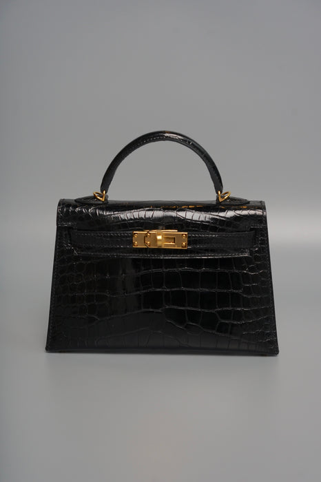 Hermes Kelly 20 in Black Shiny Alligator Ghw