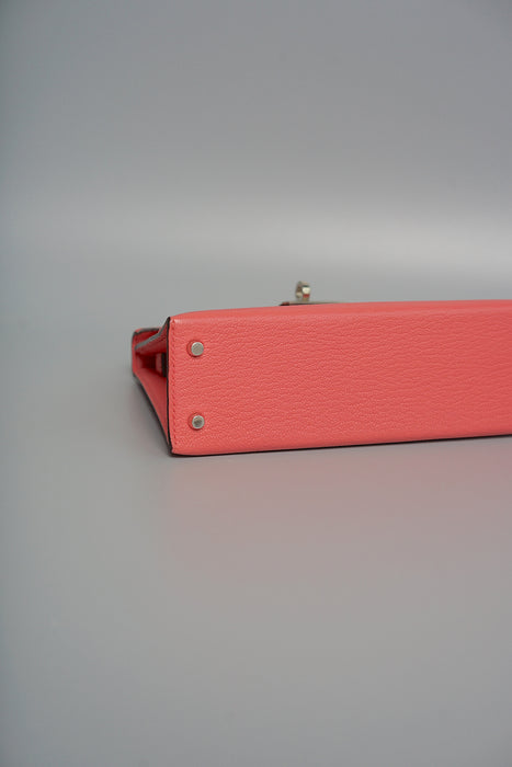 Hermes Kelly 20 in Rose Ete Chevre Phw