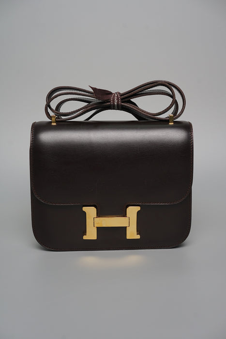 Hermes Constance 18 in Chocolate Ghw