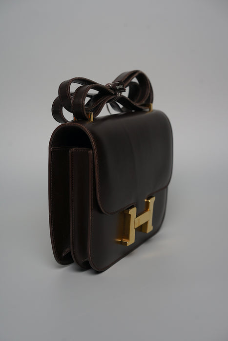 Hermes Constance 18 in Chocolate Ghw