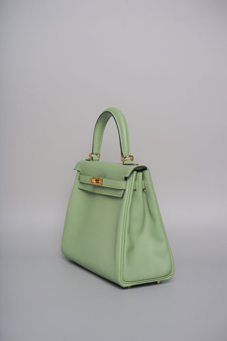Hermes Kelly 25 in Vert Criquet Swift Ghw (Brand New)