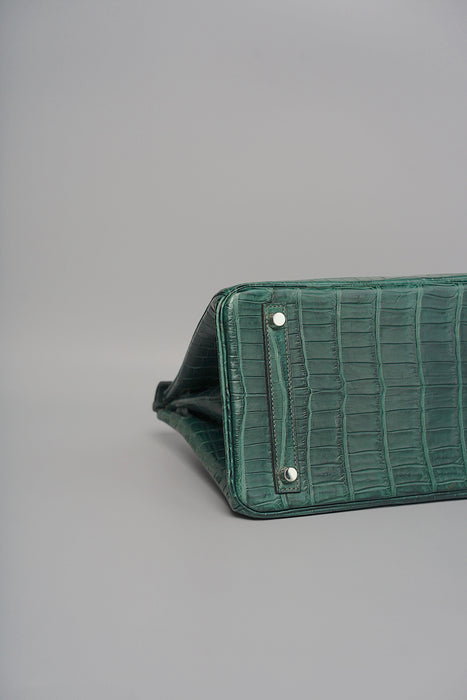 Hermes Birkin 30 in Vert Titien Matte Alligator Phw