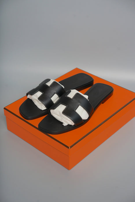 Hermes Oran Sandals in Black Size 38.5 (Brand New)