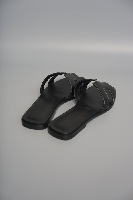 Hermes Oran Sandals in Black Size 38.5 (Brand New)