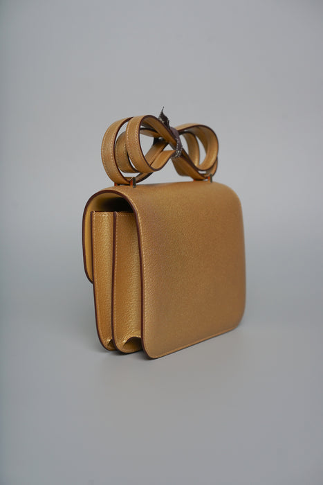 Hermes Constance 18 in Dore Chevre Chamklight Permabrass (Brand New)