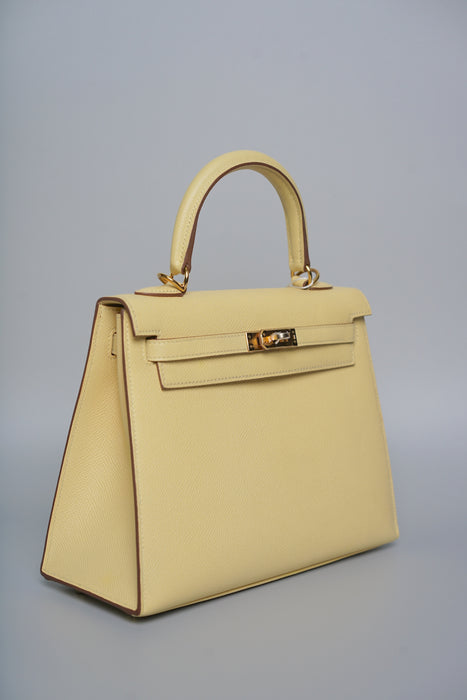Hermes Kelly 25 in Jaune Poussin Epsom Ghw