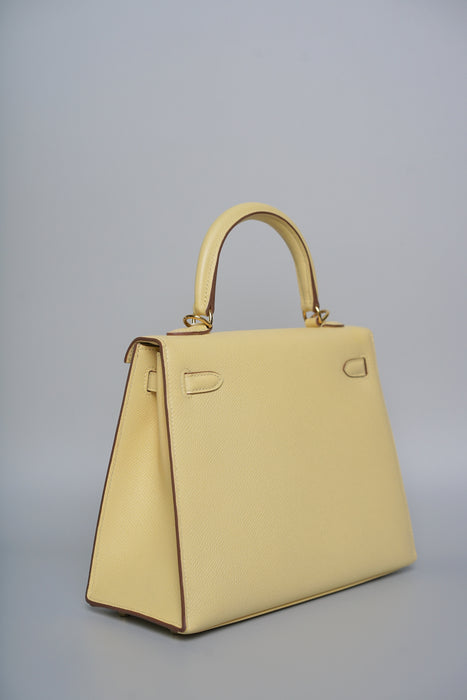 Hermes Kelly 25 in Jaune Poussin Epsom Ghw