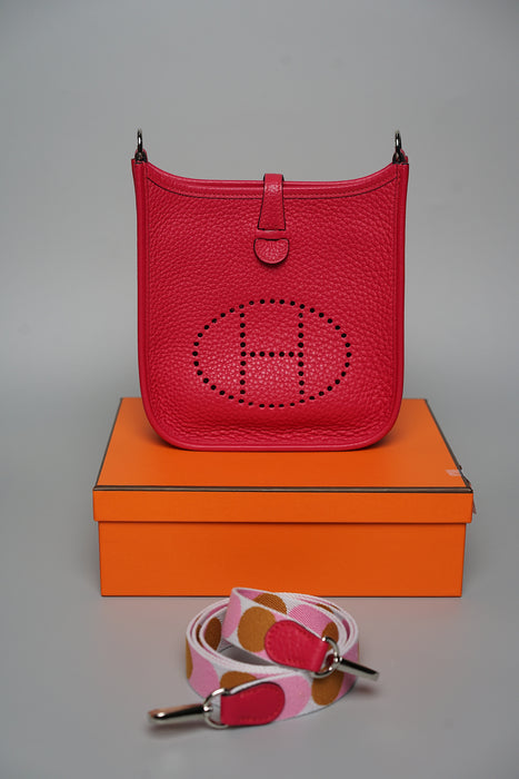 Hermes Mini Evelyne Sangle Flipperball in Framboise Phw