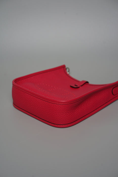 Hermes Mini Evelyne Sangle Flipperball in Framboise Phw
