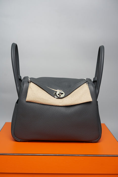 Hermes Lindy 26 in Gris Misty Phw (Brand New)