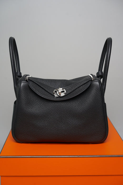 Hermes Lindy 26 in Noir Phw