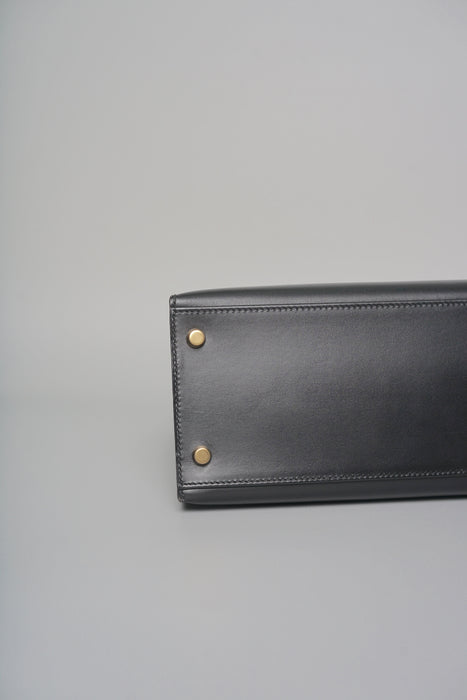 Hermes Kelly 28 in Black Box Ghw