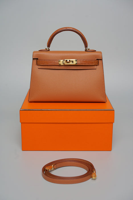 Hermes Kelly 20 Sellier Touch in Madame Matte Alligator Gold Ghw (Brand New)