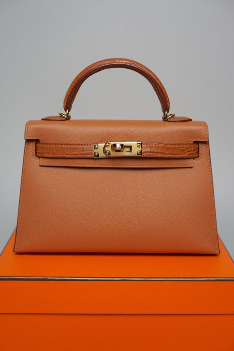 Hermes Kelly 20 Sellier Touch in Madame Matte Alligator Gold Ghw (Brand New)