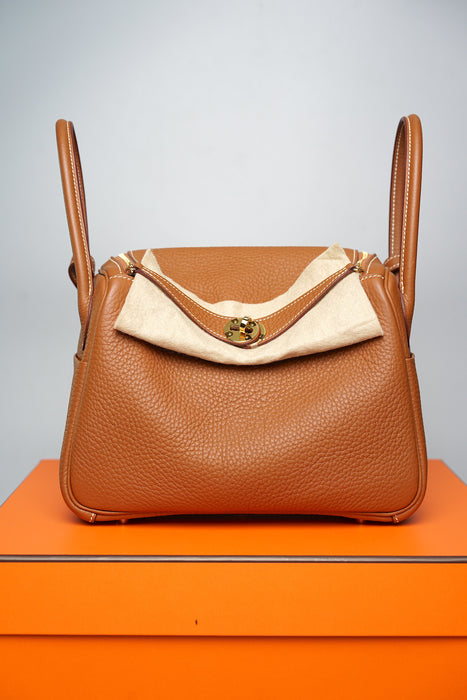 Hermes Lindy 26 in Gold Ghw