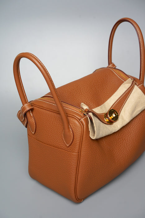 Hermes Lindy 26 in Gold Ghw