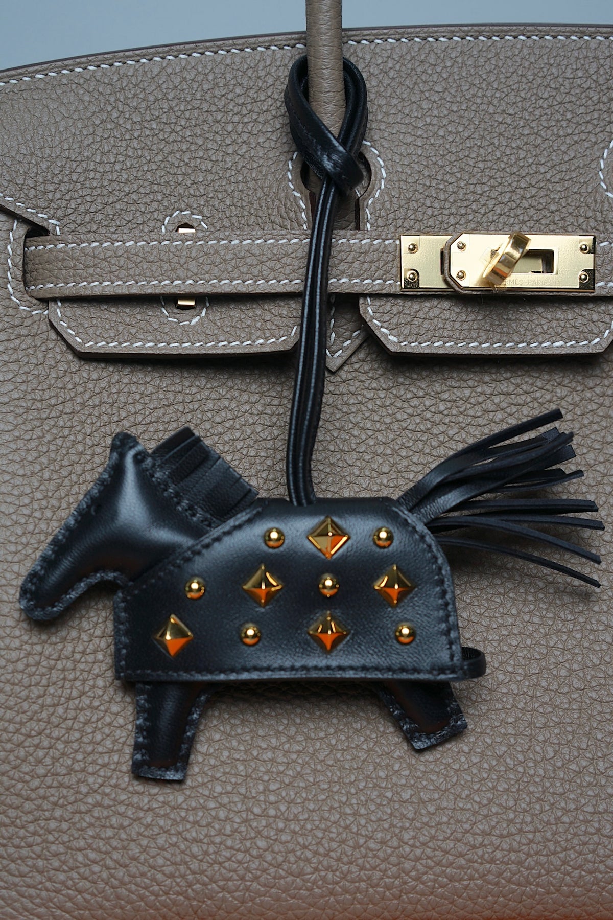 Hermes Rodeo Robeo Rock PM charm in Noir Ghw (Brand New)– ORANGEPORTER