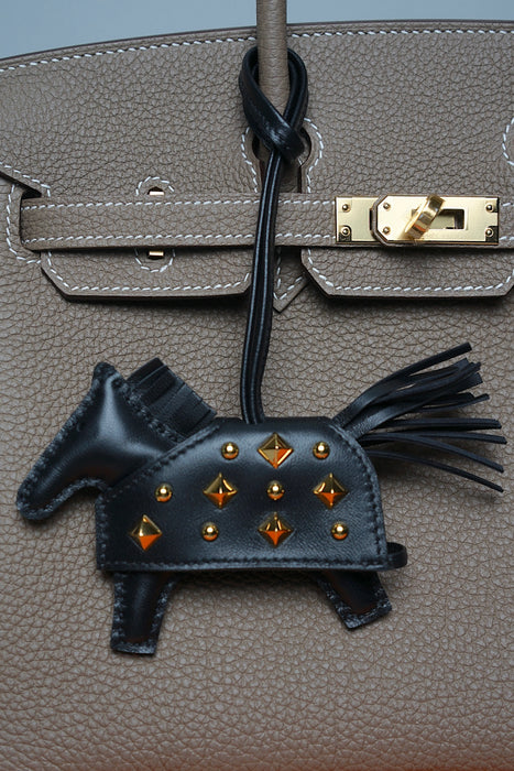 Hermes Rodeo Robeo Rock PM charm in Noir Ghw (Brand New)