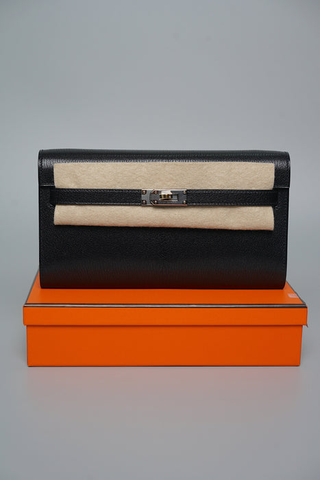 Hermes Kelly To Go in Noir Chèvre Chamkila Electrum Phw (Brand New)