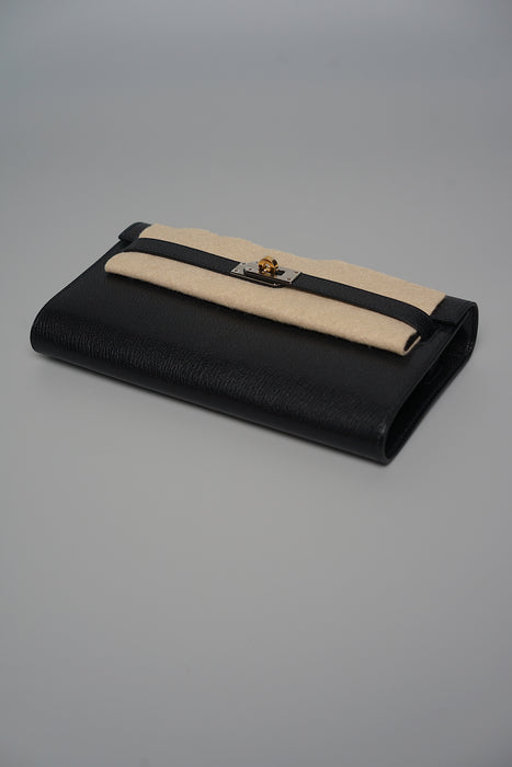 Hermes Kelly To Go in Noir Chèvre Chamkila Electrum Phw (Brand New)