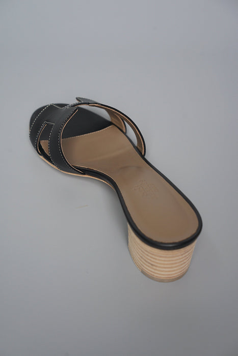 Hermes Oasis Sandals in Black Size 34.5 (Brand New)