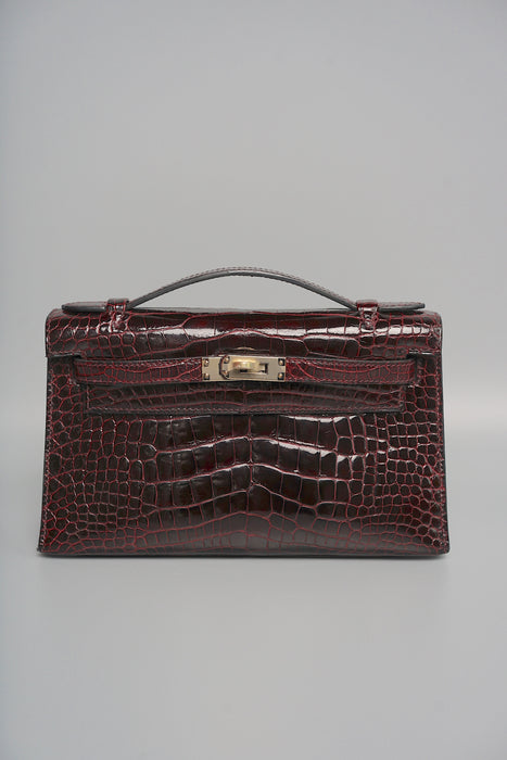 Hermes Kelly Pochette in Bordeaux Shiny Alligator Permabrass