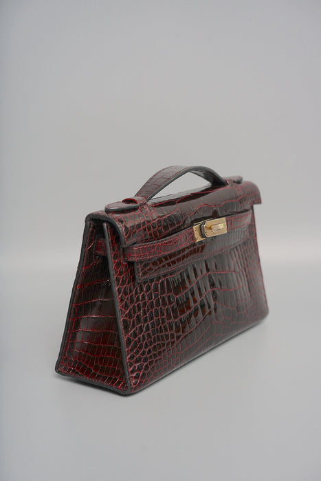 Hermes Kelly Pochette in Bordeaux Shiny Alligator Permabrass