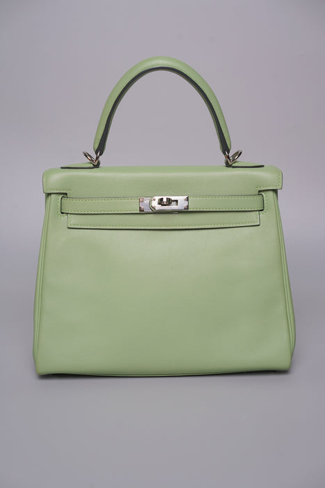 Hermes Kelly Retourne 25 in Vert Criquet Phw