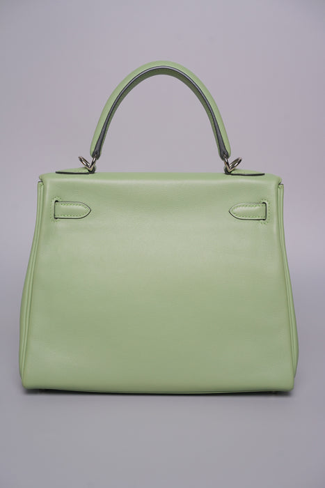 Hermes Kelly Retourne 25 in Vert Criquet Phw