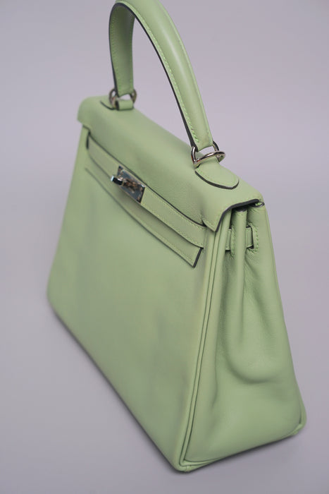 Hermes Kelly Retourne 25 in Vert Criquet Phw