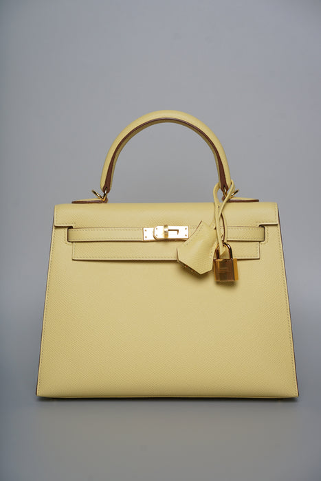 Hermes Kelly 25 in Jaune Poussin Epsom Ghw