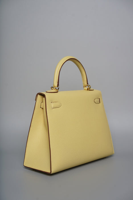 Hermes Kelly 25 in Jaune Poussin Epsom Ghw