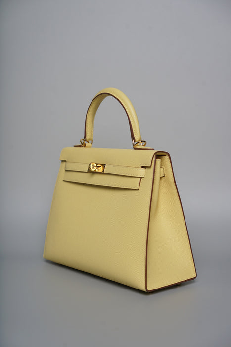 Hermes Kelly 25 in Jaune Poussin Epsom Ghw