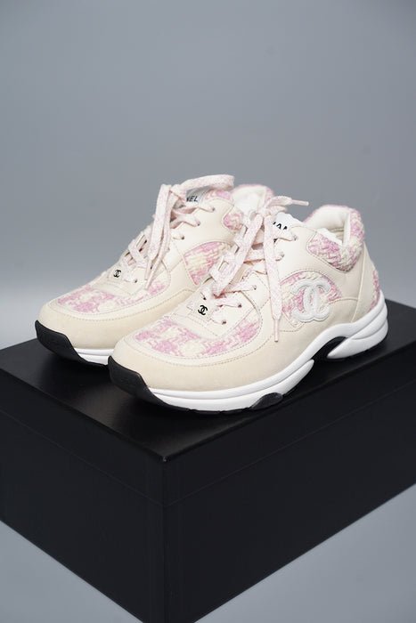 Chanel 23S Sneakers in Size 37